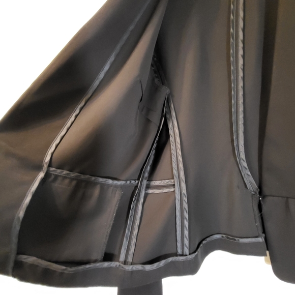 Reitmans blazer, petite size 4 - Picture 4 of 5